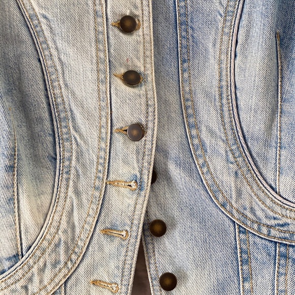 Jean jacket - Picture 3 of 4
